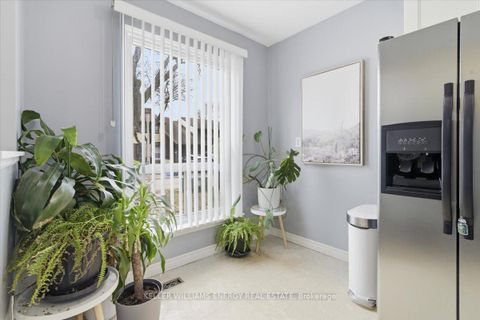 Photo 5 at 13 - 155 Glovers Road E, Samac, Oshawa