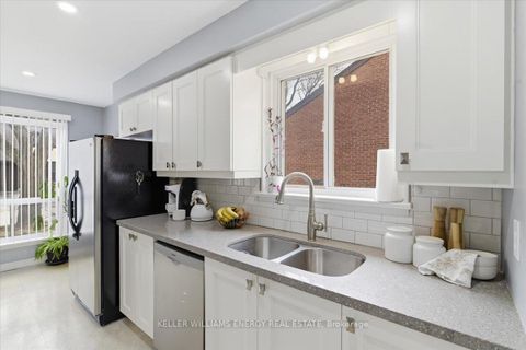 Photo 8 at 13 - 155 Glovers Road E, Samac, Oshawa