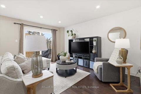 Photo 16 at 13 - 155 Glovers Road E, Samac, Oshawa