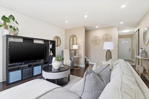 Photo 17 at 13 - 155 Glovers Road E, Samac, Oshawa