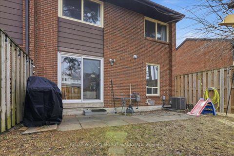 Photo 37 at 13 - 155 Glovers Road E, Samac, Oshawa