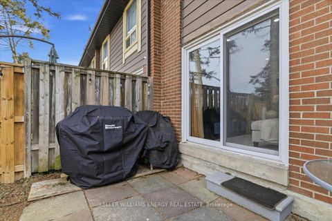 Photo 39 at 13 - 155 Glovers Road E, Samac, Oshawa