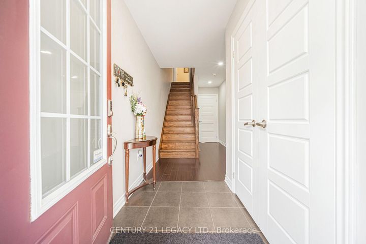 Photo 3 at 40 Donomore Drive, Northwest Brampton, Brampton