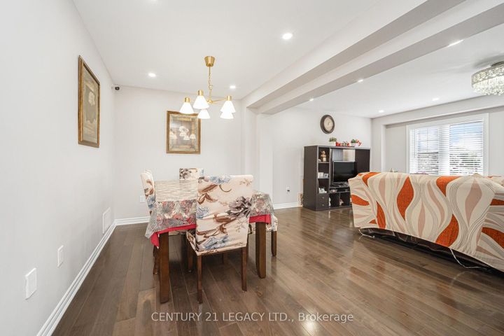 Photo 6 at 40 Donomore Drive, Northwest Brampton, Brampton