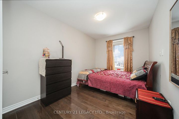 Photo 29 at 40 Donomore Drive, Northwest Brampton, Brampton