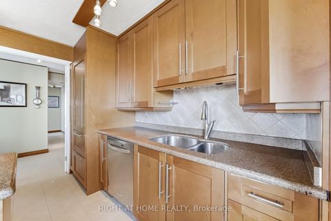 Photo 16 at 711 - 120 Promenade Circle, Brownridge, Vaughan