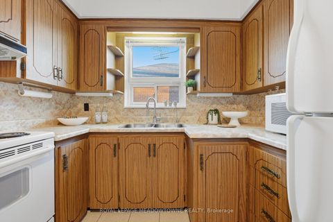 Photo 13 at 144 Silverhill Drive, City Centre West, Toronto