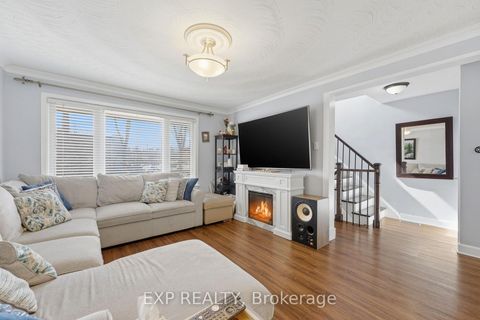 Photo 3 at 131 Dalrymple Drive, Smythe, Toronto