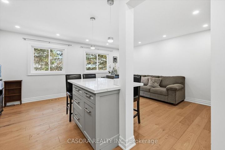 Photo 9 at 112 - 680 Regency Court, Roseland, Burlington