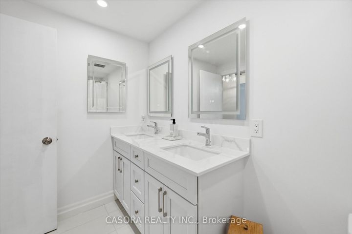 Photo 27 at 112 - 680 Regency Court, Roseland, Burlington