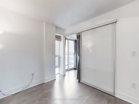 Photo 14 at 2207 - 955 Bay Street, Bay Street Corridor, Toronto