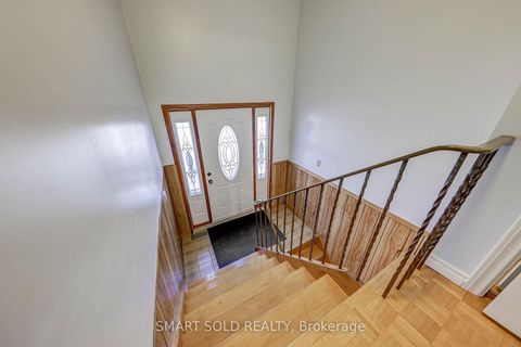 Photo 10 at 59 Chapman Avenue, Parkview, Toronto