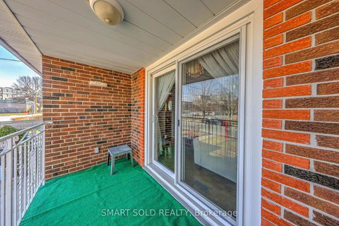 Photo 21 at 59 Chapman Avenue, Parkview, Toronto