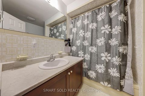 Photo 22 at 59 Chapman Avenue, Parkview, Toronto