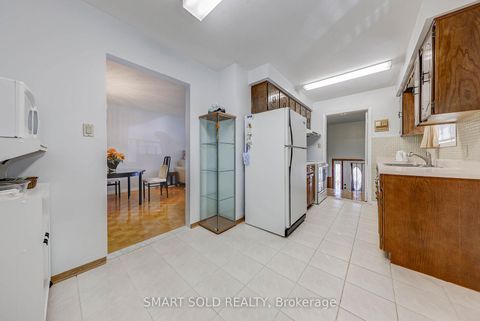 Photo 29 at 59 Chapman Avenue, Parkview, Toronto