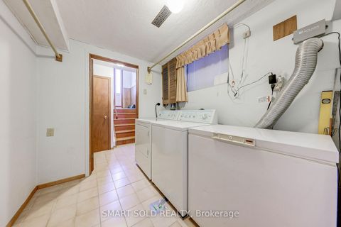 Photo 34 at 59 Chapman Avenue, Parkview, Toronto