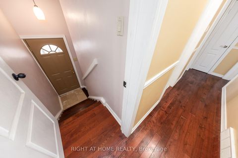 Photo 8 at 35 Hathway Drive, Bendale, Toronto