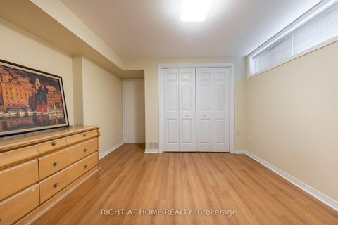 Photo 13 at 35 Hathway Drive, Bendale, Toronto