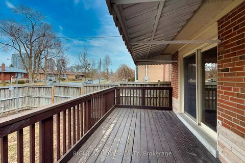 Photo 16 at 35 Hathway Drive, Bendale, Toronto