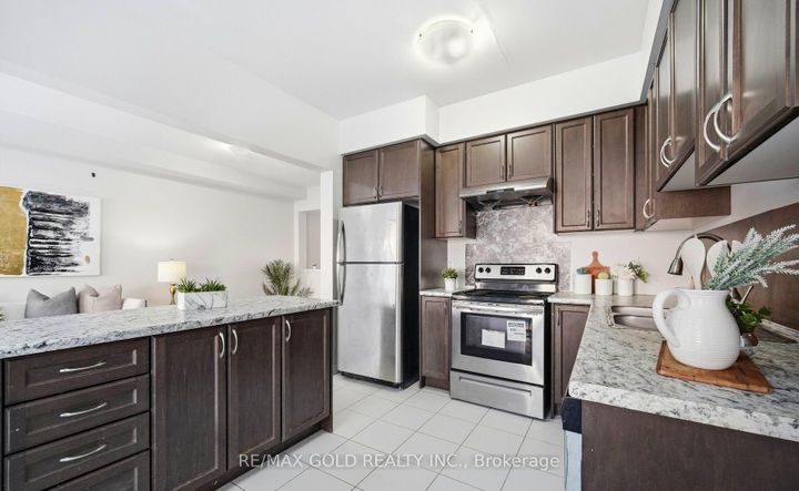 Photo 17 at 15 Hines Street, Northwest Brampton, Brampton