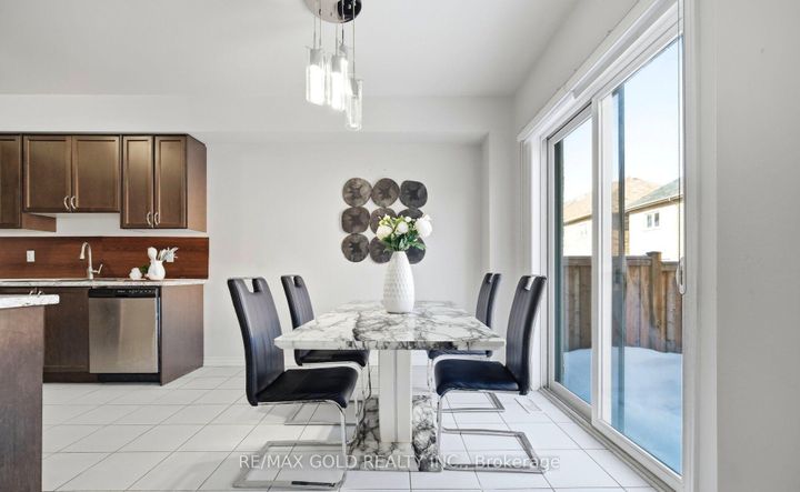 Photo 21 at 15 Hines Street, Northwest Brampton, Brampton