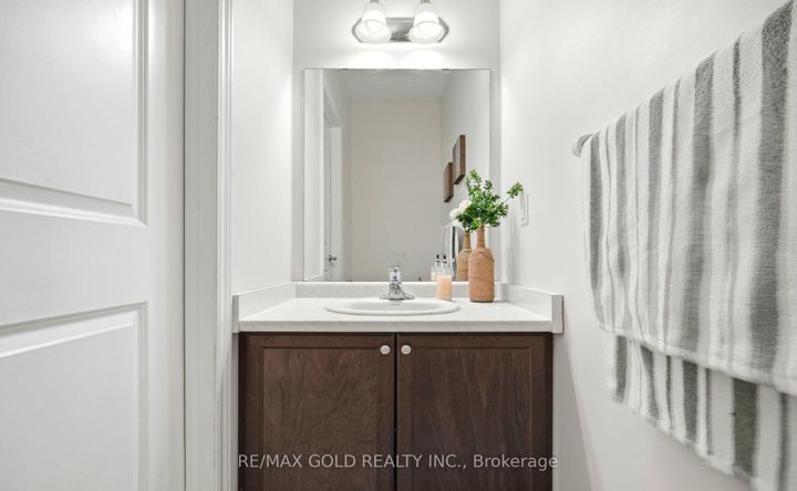 Photo 25 at 15 Hines Street, Northwest Brampton, Brampton