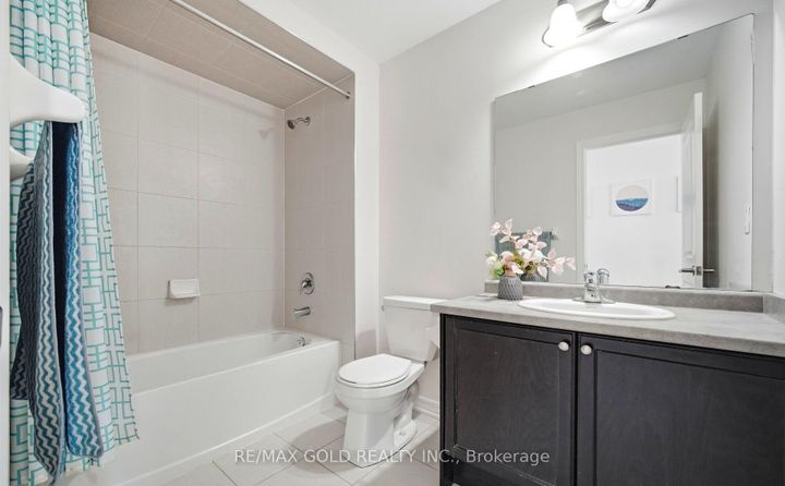 Photo 41 at 15 Hines Street, Northwest Brampton, Brampton