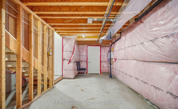 Photo 44 at 15 Hines Street, Northwest Brampton, Brampton