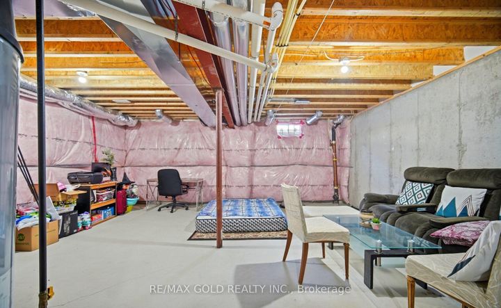 Photo 45 at 15 Hines Street, Northwest Brampton, Brampton