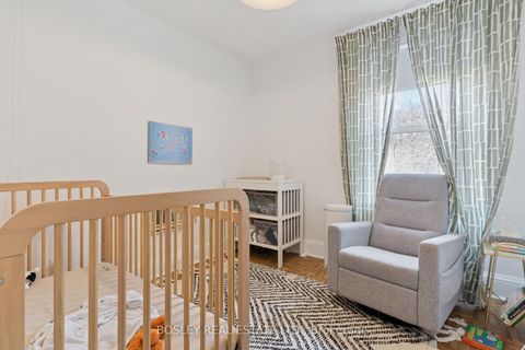 Photo 12 at 725 Manning Avenue, Annex, Toronto