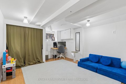 Photo 20 at 725 Manning Avenue, Annex, Toronto