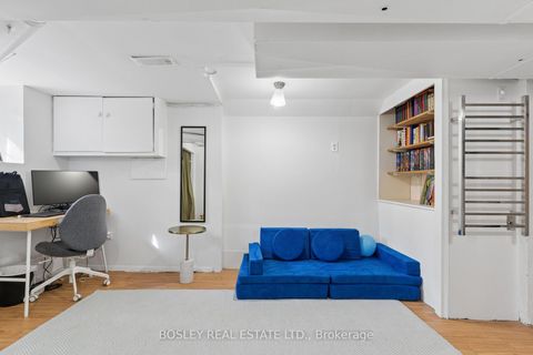 Photo 21 at 725 Manning Avenue, Annex, Toronto