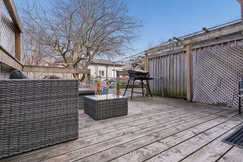 Photo 27 at 725 Manning Avenue, Annex, Toronto