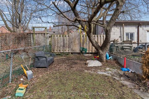 Photo 31 at 725 Manning Avenue, Annex, Toronto