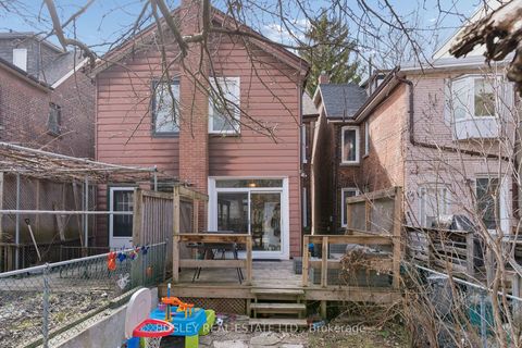 Photo 32 at 725 Manning Avenue, Annex, Toronto