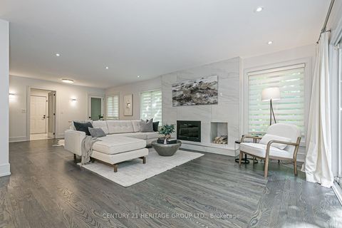 Photo 10 at 46 Pineneedle Drive, Hills of St Andrew, Aurora