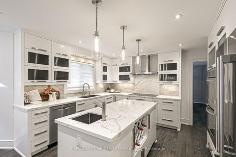 Photo 16 at 46 Pineneedle Drive, Hills of St Andrew, Aurora