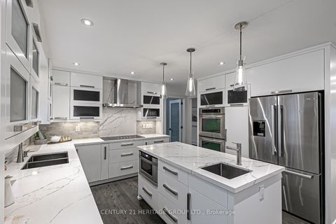 Photo 17 at 46 Pineneedle Drive, Hills of St Andrew, Aurora