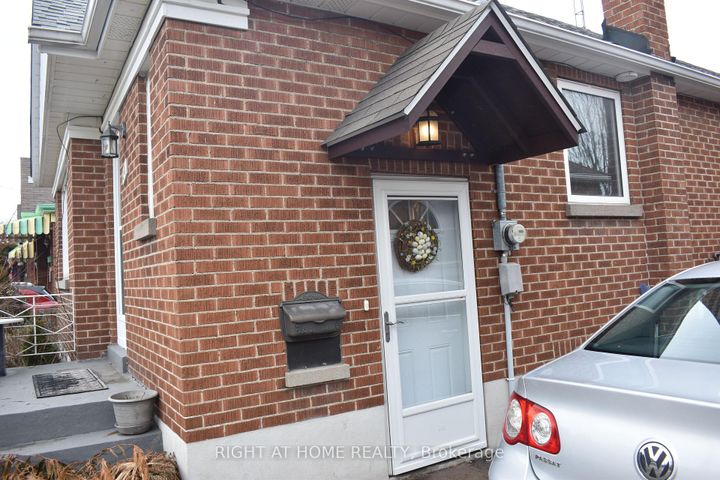 Photo 1 at 65 Chadburn Street, Central, Oshawa