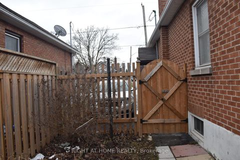 Photo 3 at 65 Chadburn Street, Central, Oshawa