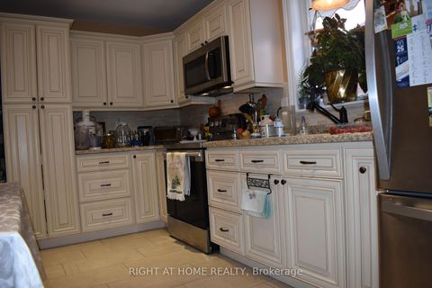 Photo 10 at 65 Chadburn Street, Central, Oshawa