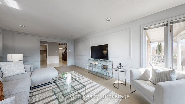 Photo 14 at 50 Brookshill Crescent, Bayview Hill, Richmond Hill