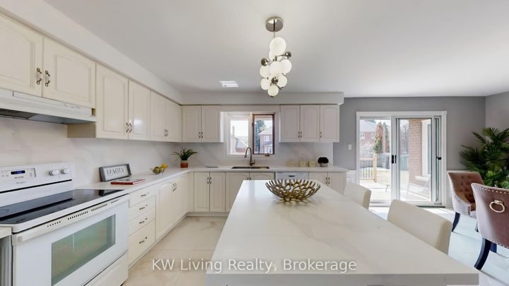 Photo 21 at 50 Brookshill Crescent, Bayview Hill, Richmond Hill