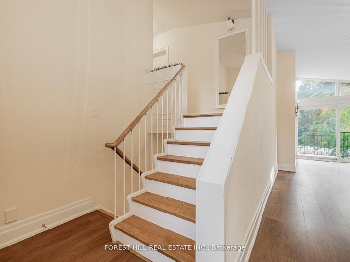 Photo 10 at 91 Citation Drive, Bayview Village, Toronto