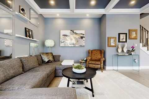 Photo 9 at 9 KINGKNOLL Crescent, Keswick South, Georgina