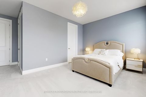 Photo 23 at 9 KINGKNOLL Crescent, Keswick South, Georgina