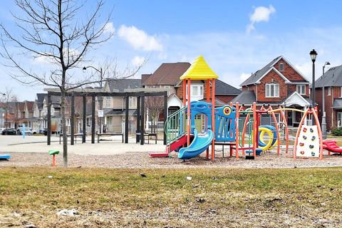 Photo 36 at 9 KINGKNOLL Crescent, Keswick South, Georgina