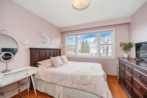 Photo 7 at 11 Helen Avenue, Eglinton West, Toronto