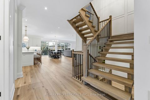 Photo 13 at 7 Ranwood Drive, Pelmo Park W4, Toronto