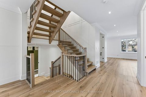 Photo 14 at 7 Ranwood Drive, Pelmo Park W4, Toronto